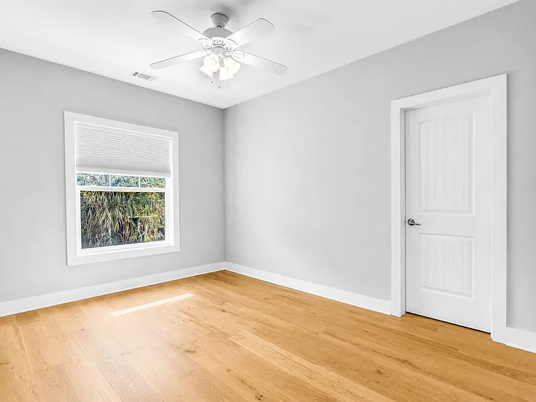 808 Willow St — Photo 14