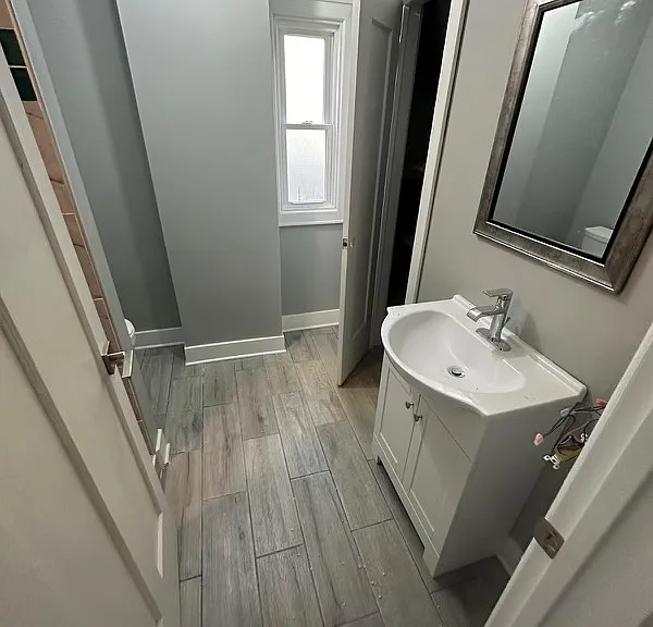 411 Catherine St #2 — Photo 9
