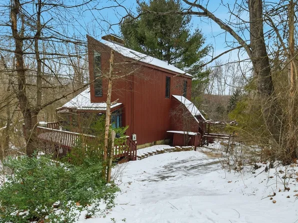 190 Dunhamtown Palmer Rd, Brimfield, MA 01010