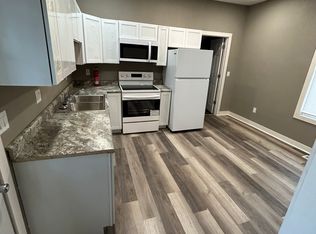 215 Sweeny Ave, Burlington, IA 52601