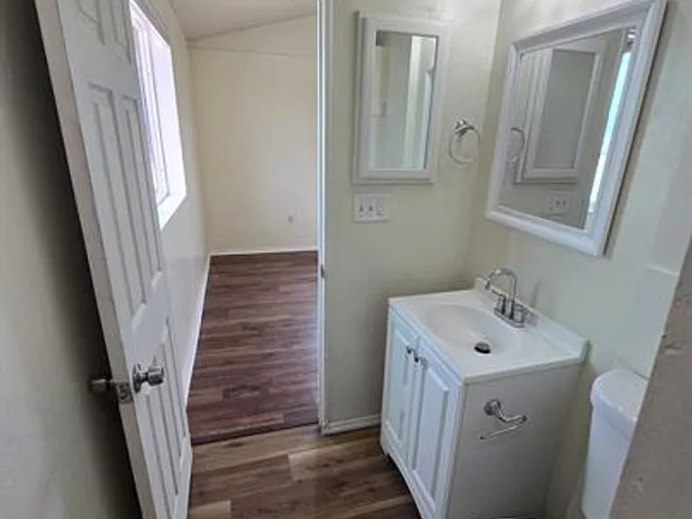 2610 S Mission Rd — Photo 12