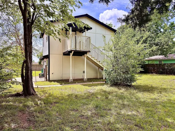 207 S Avenue A #B, Willis, TX 77378