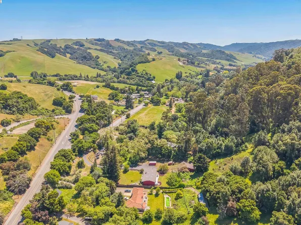 6301 Paloverde Rd, Castro Valley, CA 94552
