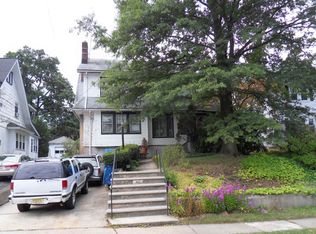 324 Allaire Ave, Leonia, NJ 07605