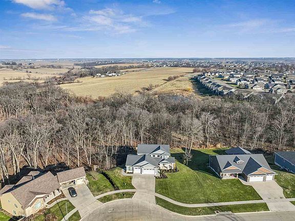 5th image of 708 Owen Ct
