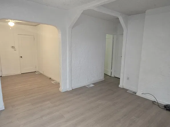 547 Elm St, San Carlos, CA 94070