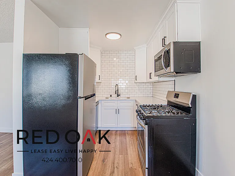 1843 S Gramercy Pl #9 — Photo 11