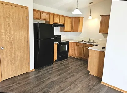 506 Stonedale Dr — Photo 4