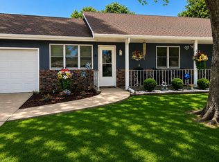 4101 Briarwood Dr, Sedalia, MO 65301