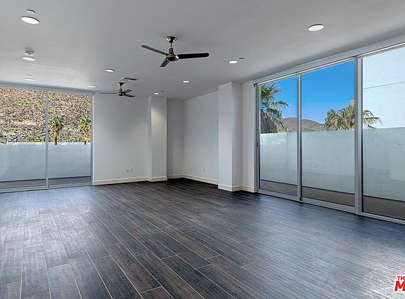 2nd image of 175 N Palm Canyon Dr #209