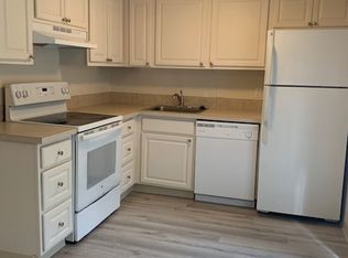Garden Court, Newberg, OR 97132