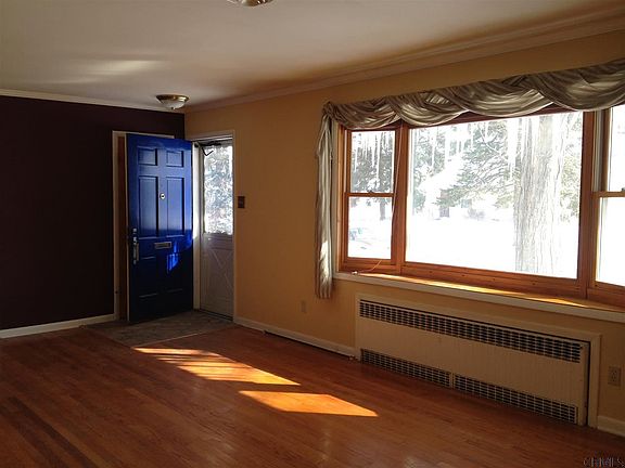 3rd image of 55 Lawnridge Ave