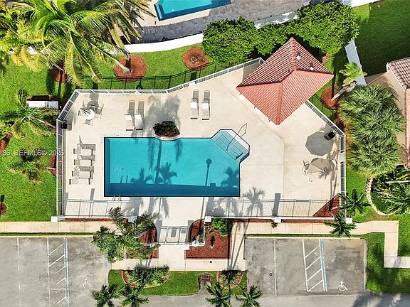 2nd image of 1933 SW 180th Ter