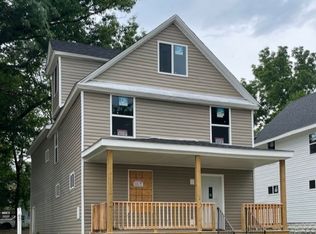 678 Moon St, Akron, OH 44307