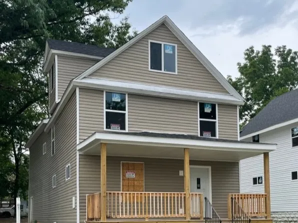 678 Moon St, Akron, OH 44307