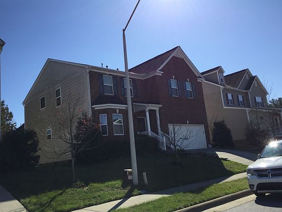 2nd image of 113 Cinder St