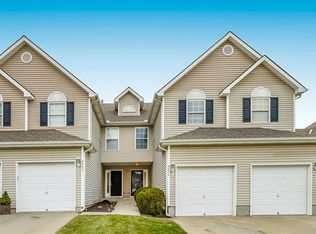 8604 NE 97th St, Kansas City, MO 64157