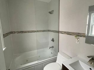 11760 164th St FLOOR 1, Jamaica, NY 11434