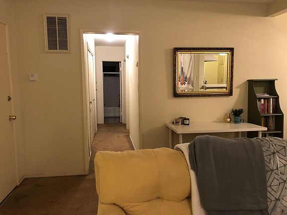4th image of 220 W Spazier Ave APT J