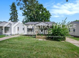 21412 Waltham Rd, Warren, MI 48089