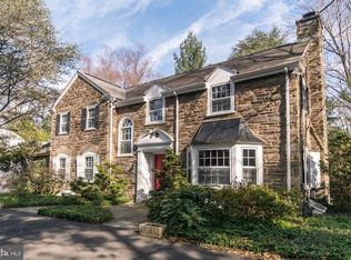 821 Washington Ln, Rydal, PA 19046