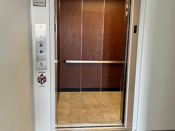 2nd image of 3220 S Ashland Ave #4S