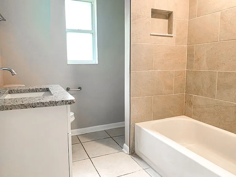 2177 Longwood Lake Mary Rd #1 — Photo 5