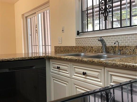 5th image of 6904 La Sierra Ct