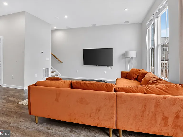 17926 Woods Overlook Dr — Photo 14