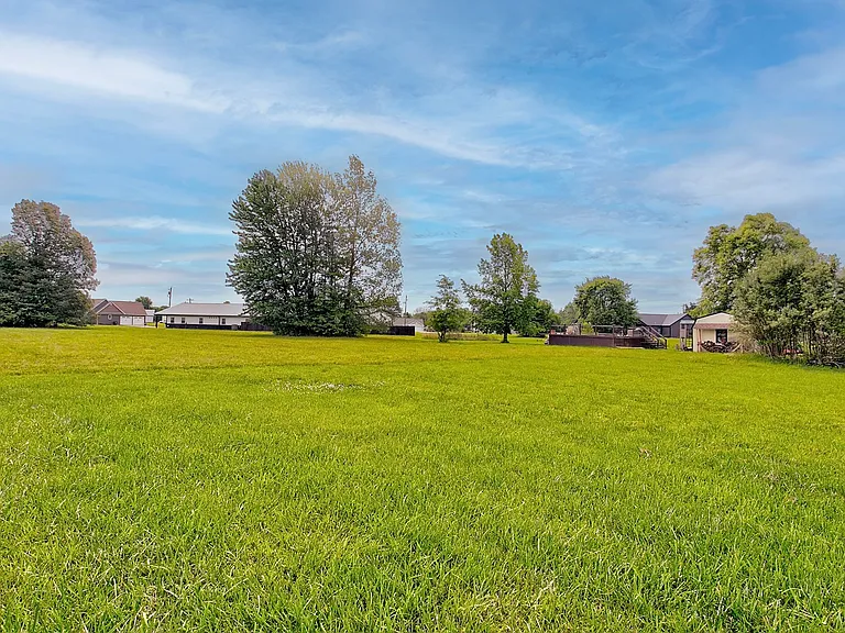 150 Choctaw Dr — Photo 17