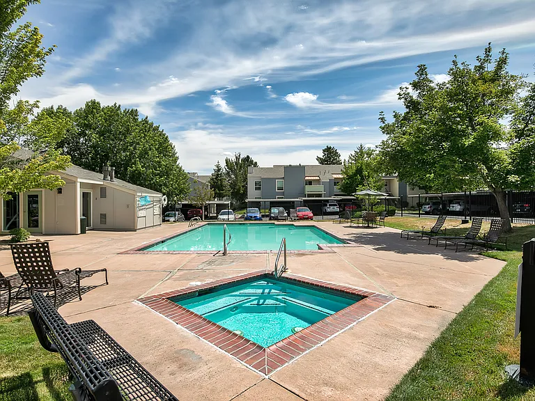 The Lodge at McCarran Ranch Apartment Homes — Photo 24