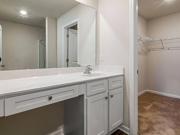 2nd image of 2203 Lagganmore Dr