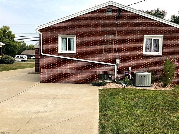 3rd image of 2134 E High Ave