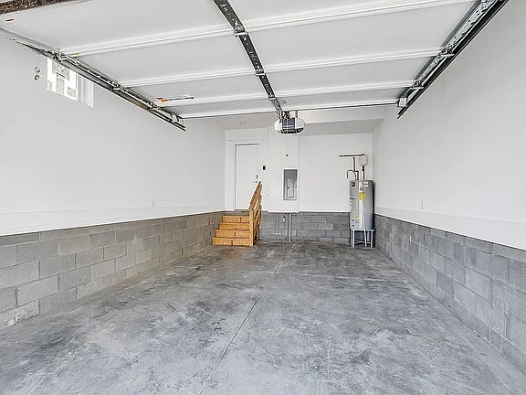 oversized single car garage with direct access to your home