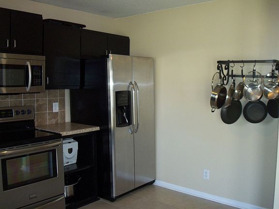 5th image of 2514 Harley Dr