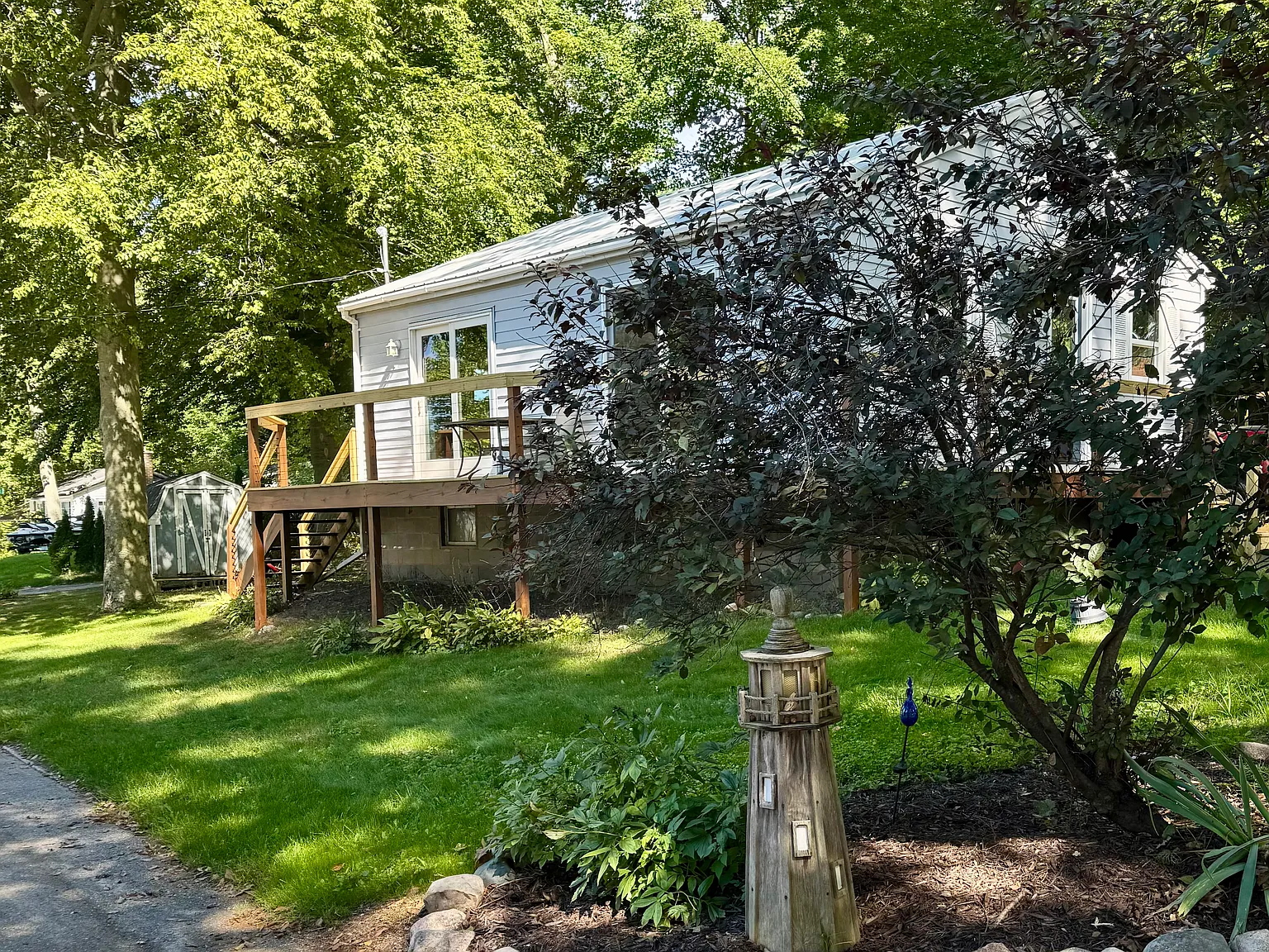 2 bed, 700 sqft, $1,600 — Photo 1