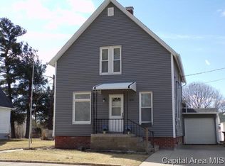 1050 S Pearl St, Galesburg, IL 61401