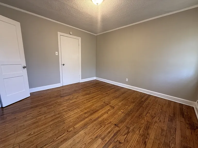 1621 Glenview Ave #1623 — Photo 5