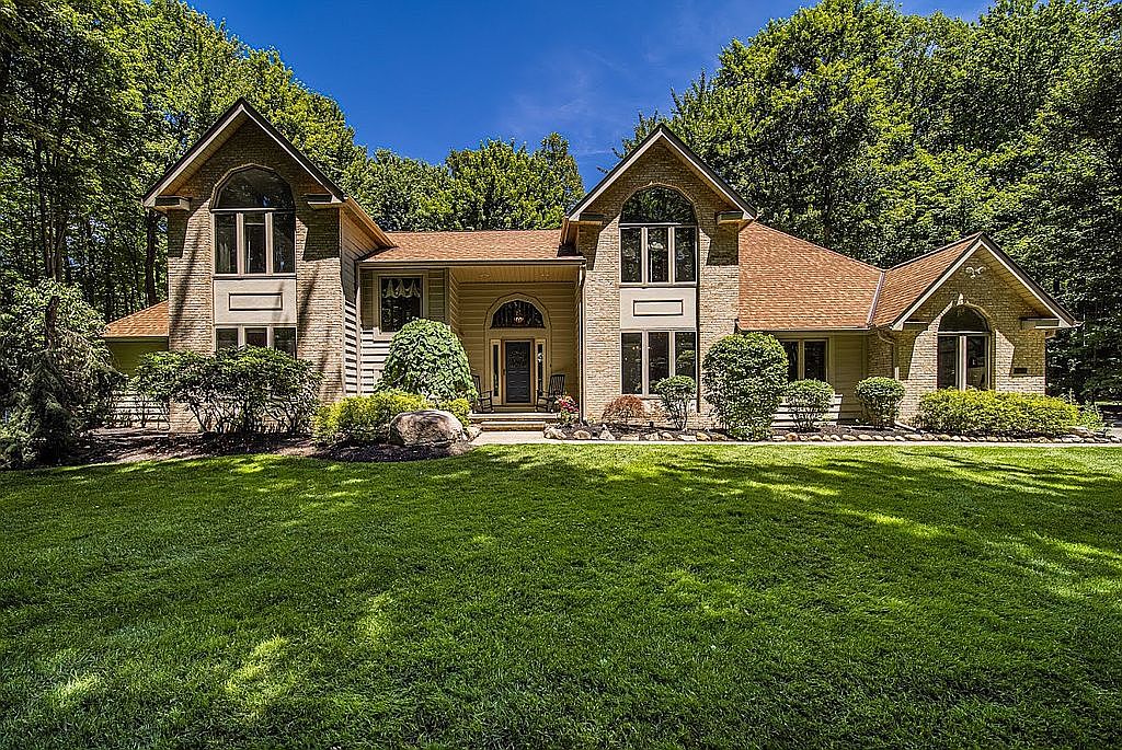 8619 Kirtland Chardon Rd, Kirtland, OH 44094 | Zillow