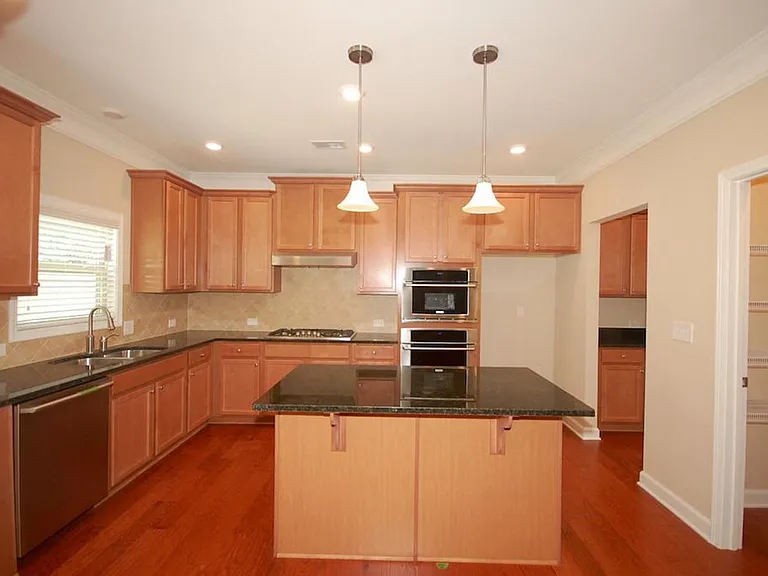 235 Haney Rd — Photo 6