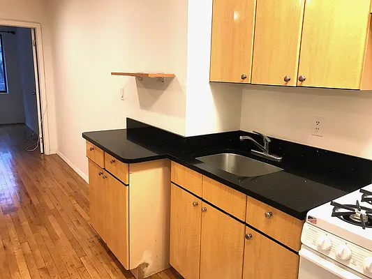 Rented by Avenues Real Estate | media 15