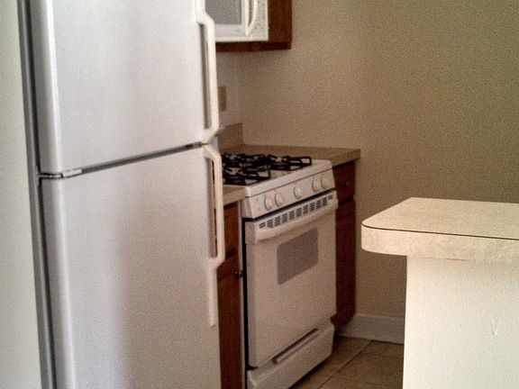 2nd image of 406 Jefferson St APT 206