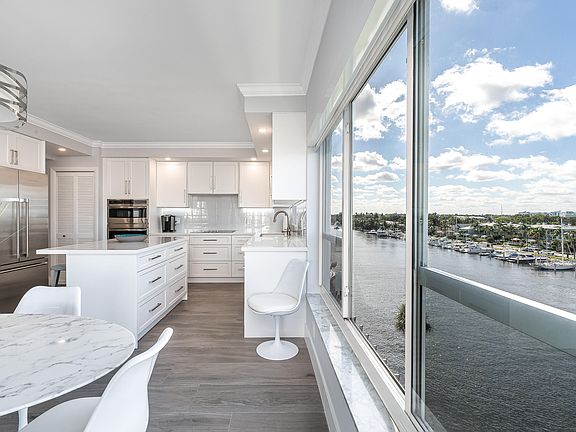 3rd image of 86 Macfarlane Drive #6-D