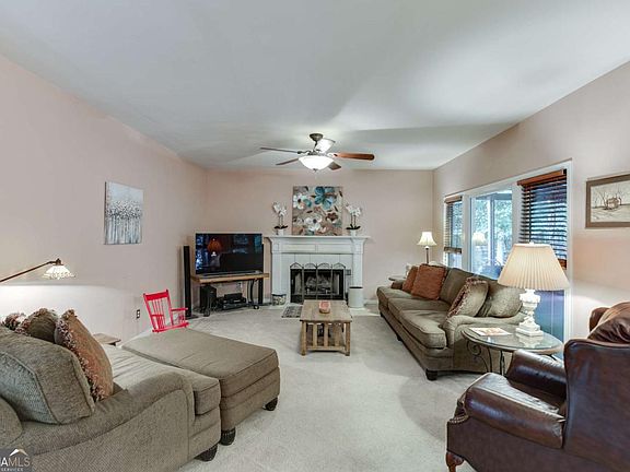 3rd image of 651 Sweetfern Ln