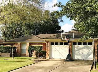 359 Capehill Dr, Webster, TX 77598