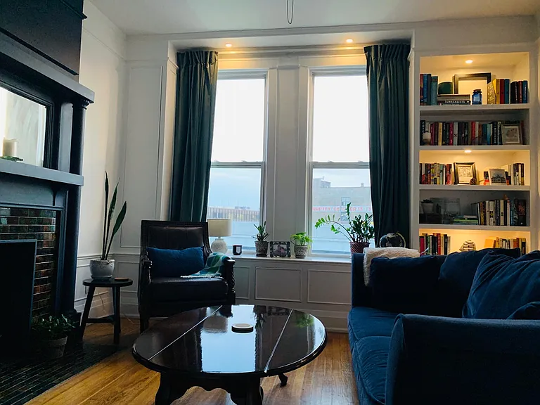4630 N Winthrop Ave — Photo 5
