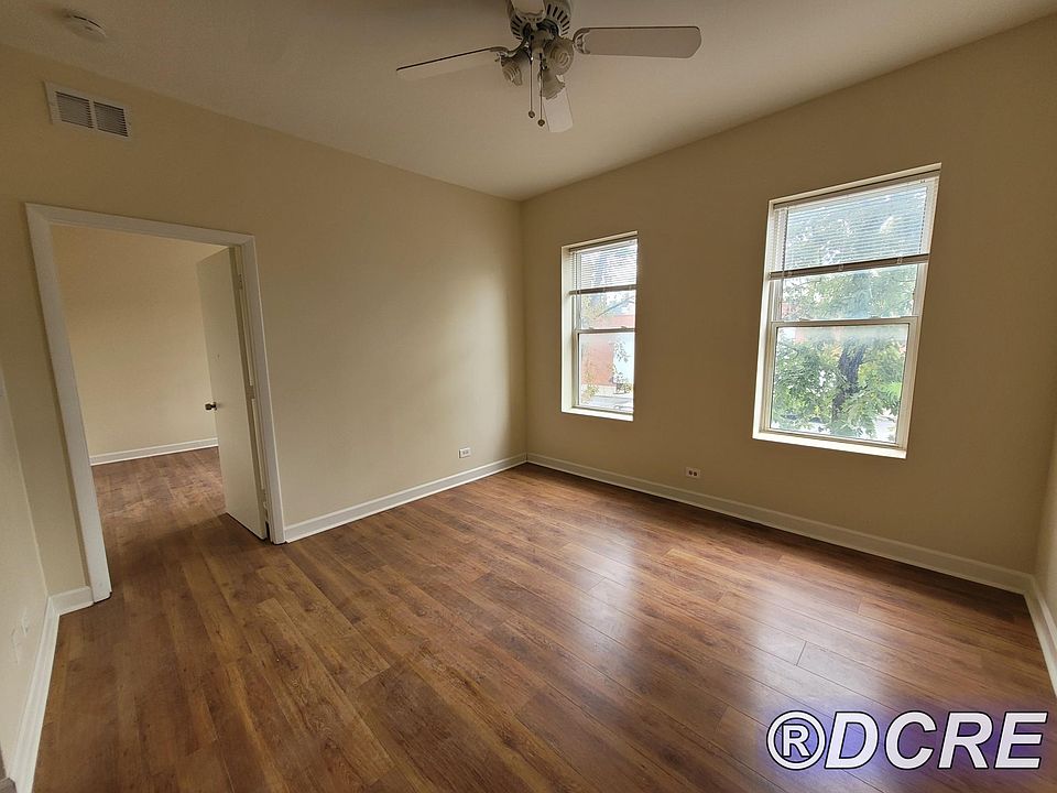 1st image of 7406 N Rogers Ave