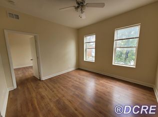 7406 N Rogers Ave, Chicago, IL 60626