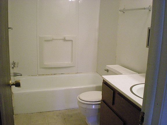5th image of 2319 Echo Valley Dr