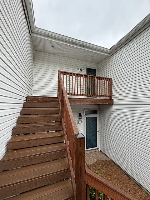 2 bed, 1070 sqft, $1,800 — Photo 3